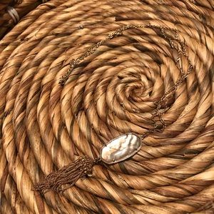 Kendra Scott rose gold rayne necklace